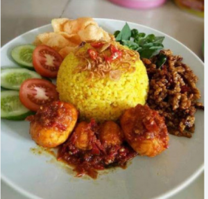 Kuliner Indonesia : Nasi Kuning